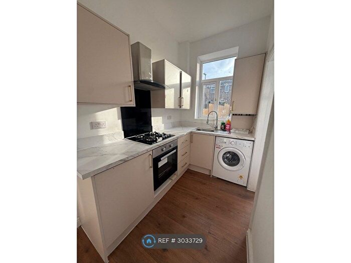 2 Bedroom Terraced House To Rent In Paley Terrace, Bradford, BD4