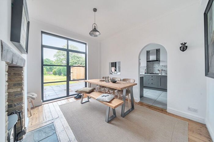 3 Bedroom Terraced House For Sale In Harrow Road, Warlingham, CR6