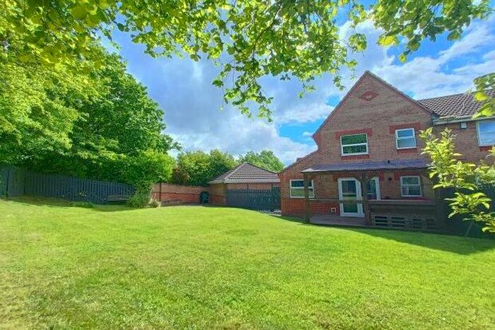 3 Bedroom Semi-Detached House To Rent In Bythorn Close, Sutton-In-Ashfield, NG17