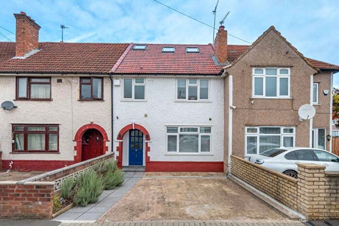 5 Bedroom Terraced House For Sale In Dawpool Road, Neasden, London, NW2