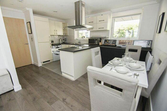 2 Bedroom Flat To Rent In Sheffield Court -, P14