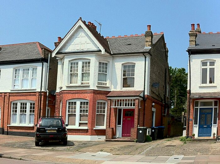 2 Bedroom Flat To Rent In Selborne Road, Southgate, N14