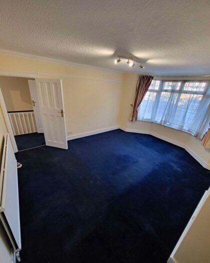 1 Bedroom Maisonette To Rent In Pinner View, HA1