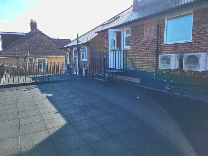 2 Bedroom Flat To Rent In The Parade, Tattenham Way, Burgh Heath, Tadworth, KT20