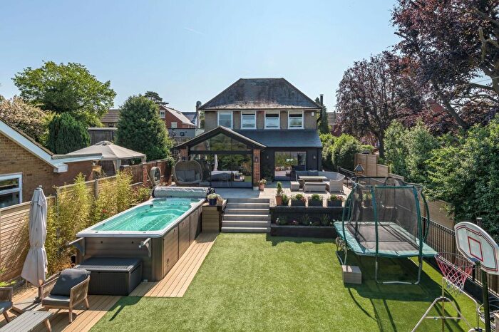 4 Bedroom Detached House For Sale In Ashburnham Road, Ampthill, MK45