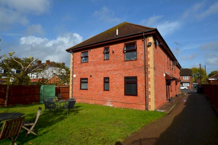 1 Bedroom Apartment To Rent In Reading Road South, Church Crookham, Fleet, GU52