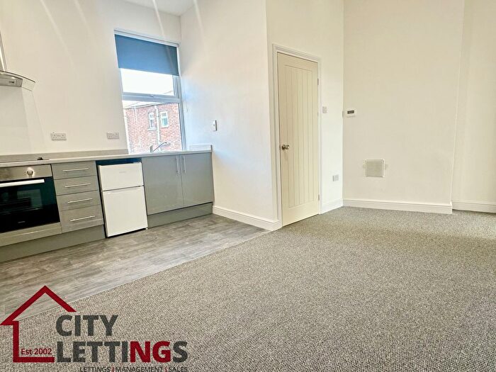1 Bedroom Flat To Rent In Alpha Terrace, Arboretum, NG1