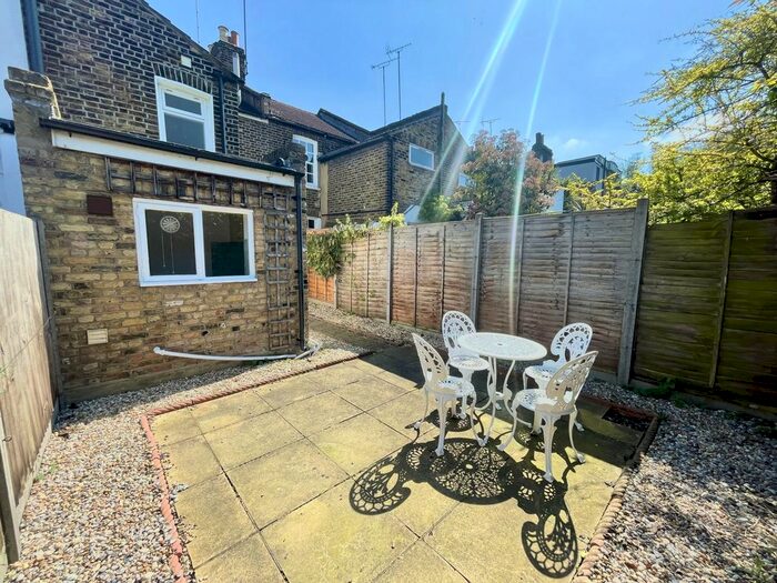 2 Bedroom Terraced House To Rent In Tyler Street, Greenwich, SE10