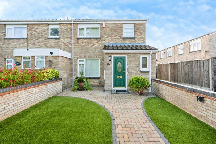 3 Bedroom End Of Terrace House For Sale In Norse Road, Bedford, Bedfordshire, MK41