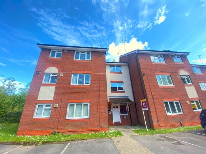 Studio To Rent In Flaxfield Court, Basingstoke, RG21