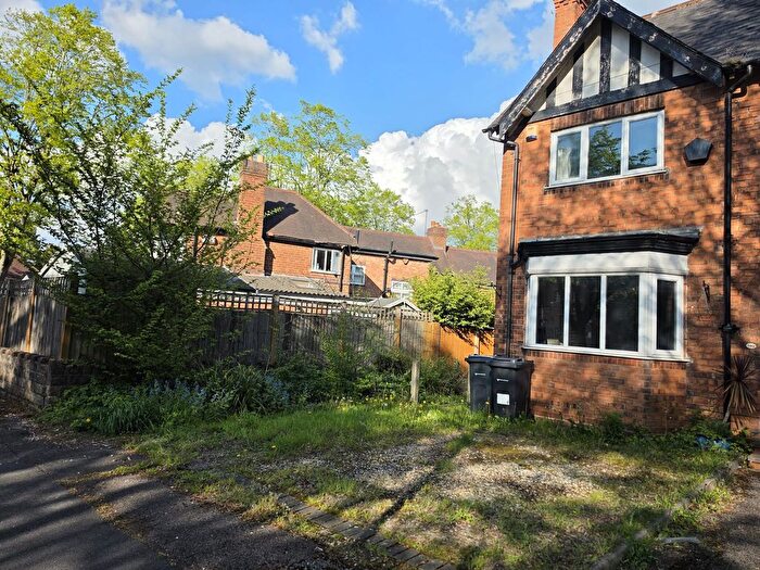 3 Bedroom Semi-Detached House To Rent In Shirley Road, Birmingham, B28