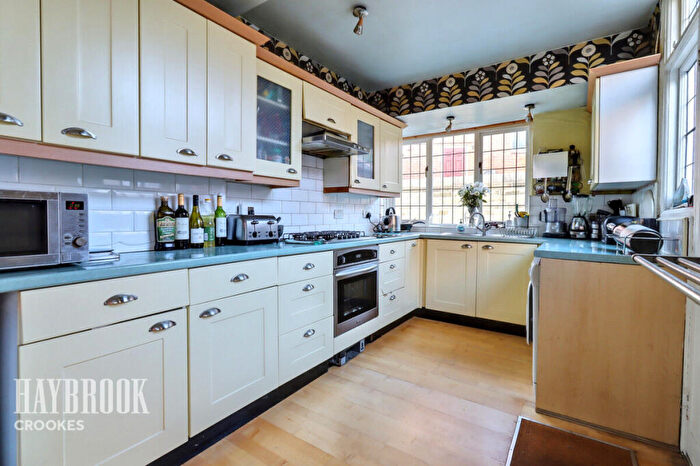 3 Bedroom Detached House For Sale In Endcliffe Glen Road, Sheffield, S11