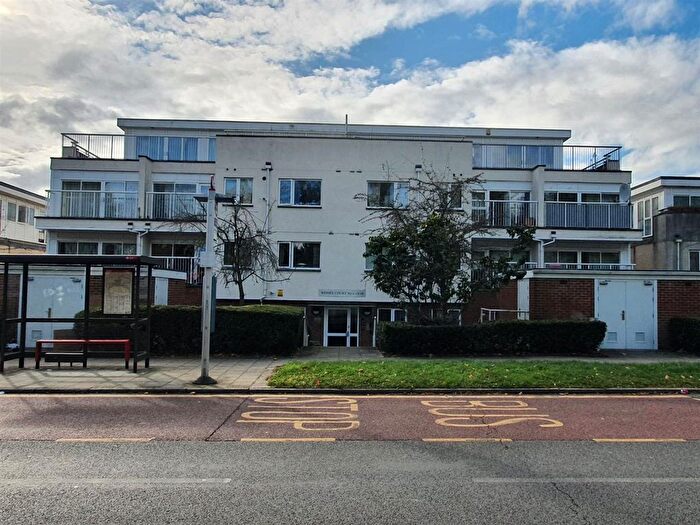 1 Bedroom Property To Rent In The Avenue, Wembley, HA9