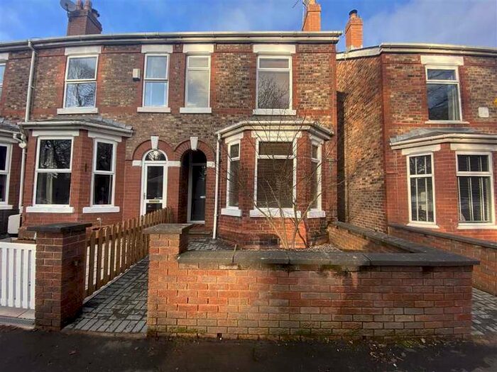 2 Bedroom Terraced House To Rent In Mayors Road, Altrincham, WA15