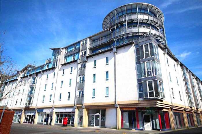 2 Bedroom Apartment To Rent In The Plaza, Sanford Street, Swindon, Wiltshire, SN1