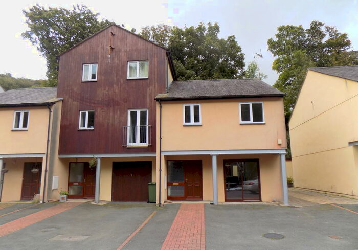 3 Bedroom End Of Terrace House To Rent In Porth Y Llechen, Y Felinheli, Gwynedd, LL56