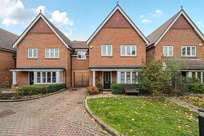 4 Bedroom House To Rent In Bedroom Semi Detached House In Caterham On The Hill, CR3