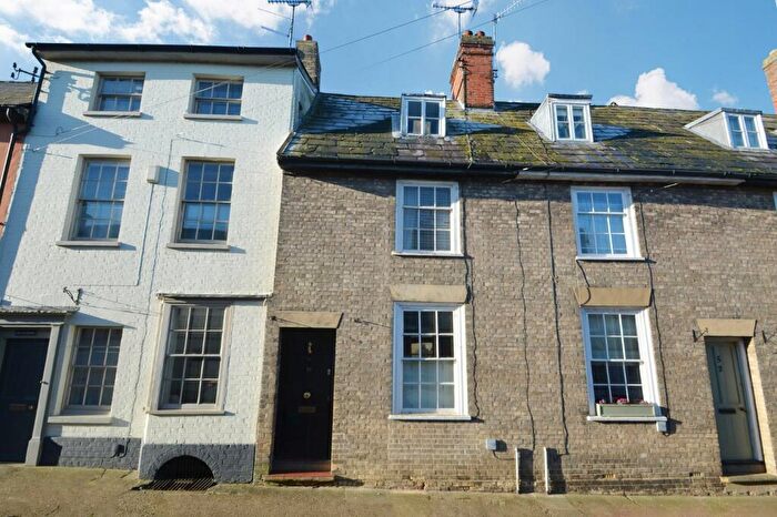 3 Bedroom Town House For Sale In Bury St. Edmunds, Suffolk, IP33