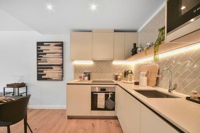 1 Bedroom Flat To Rent In Uncle, Deptford, SE8