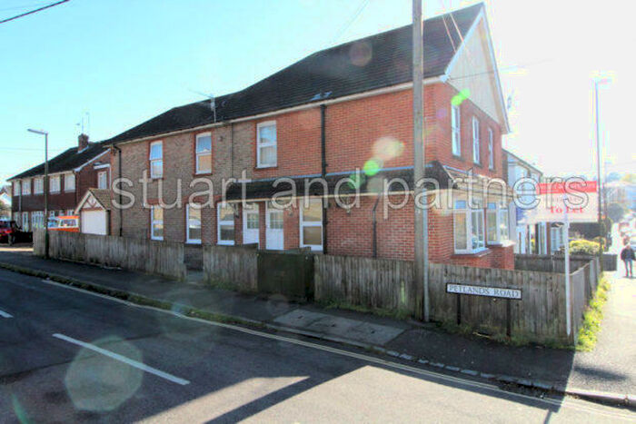 1 Bedroom Flat To Rent In Sussex Road, Haywards Heath, RH16