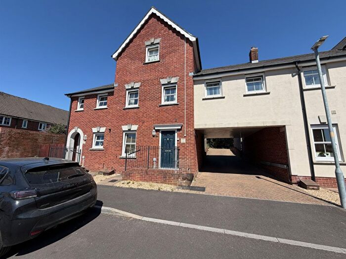 3 Bedroom Property For Sale In Avon Place, Salisbury, SP1