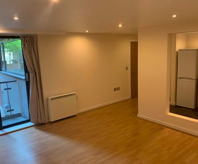 1 Bedroom Flat To Rent In Kinvara Heights, 158 Cheapside B12