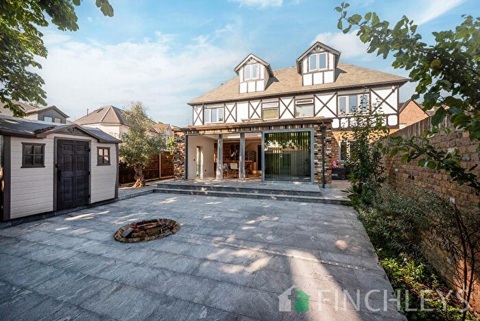 6 Bedroom Detached House For Sale In Elmwood Crescent, London, NW9