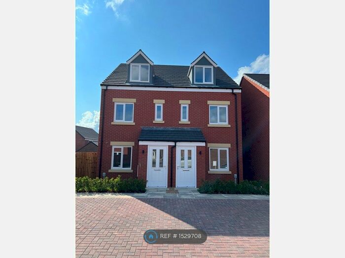 3 Bedroom Semi-Detached House To Rent In Finch Drive, Buckshaw Village, Chorley, PR7