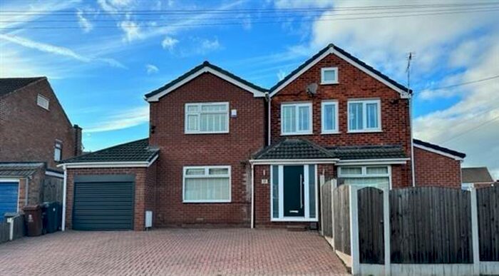 4 Bedroom Detached House To Rent In Leicester Road, Oldham, M35