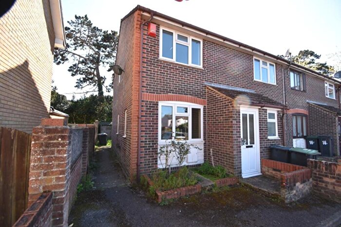 2 Bedroom End Of Terrace House For Sale In Gosport, PO12