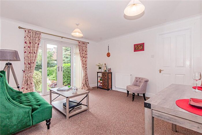 2 Bedroom Apartment To Rent In Sunderland Avenue, Oxford, Oxfordshire, OX2