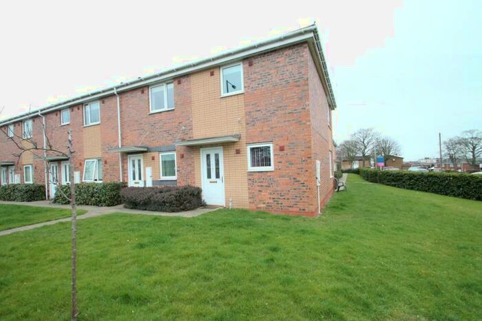 2 Bedroom Flat To Rent In Hanover Road, Rowley Regis, West Midlands, B65