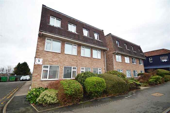 2 Bedroom Flat To Rent In Kellaway Avenue, Bristol, BS6