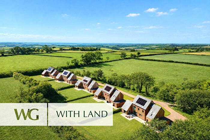 4 Bedroom Detached House For Sale In Sandford, Devon, EX17
