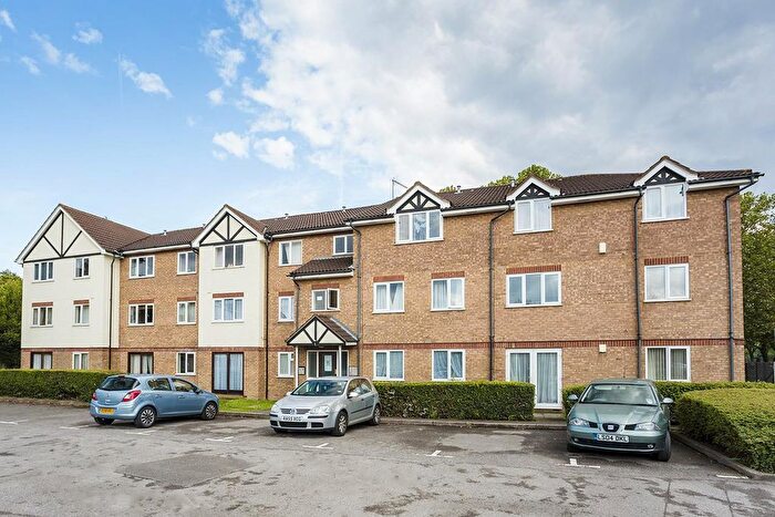 1 Bedroom Flat To Rent In Goosander Court, Raven Close, Colindale, London, NW9