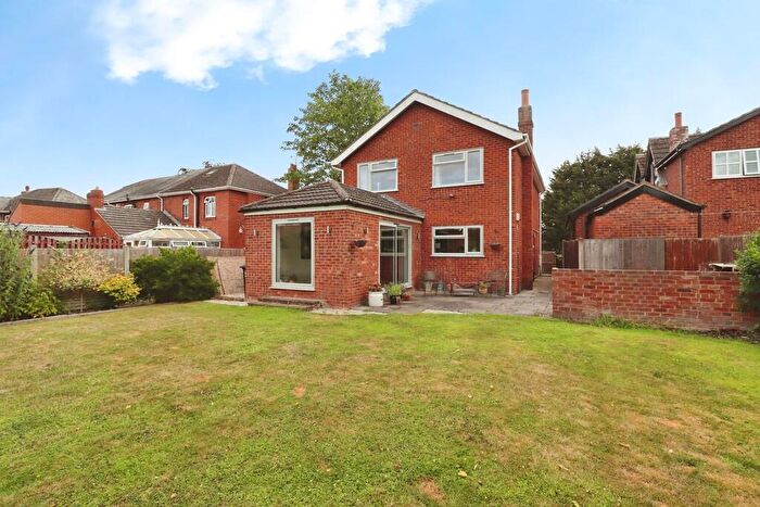 4 Bedroom Detached House For Sale In High Street, Skellingthorpe, LN6