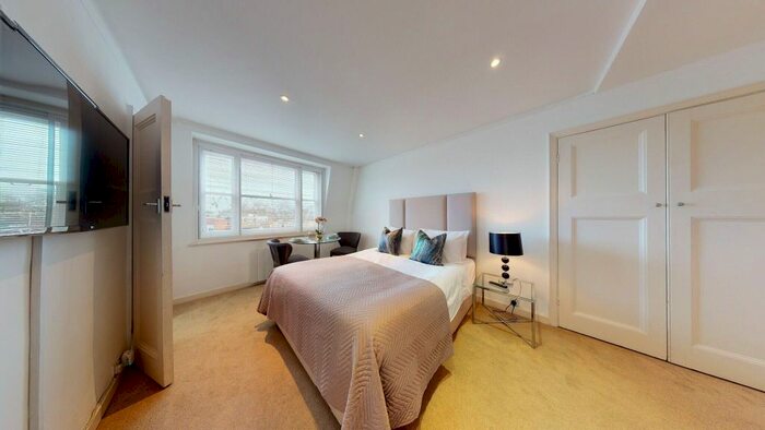 Studio To Rent In Hill Street, London, W1J