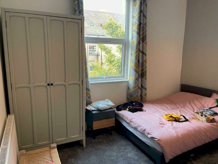 8 Bedroom Detached House To Rent In Argyle Avenue, Victoria Park, Manchester, M14