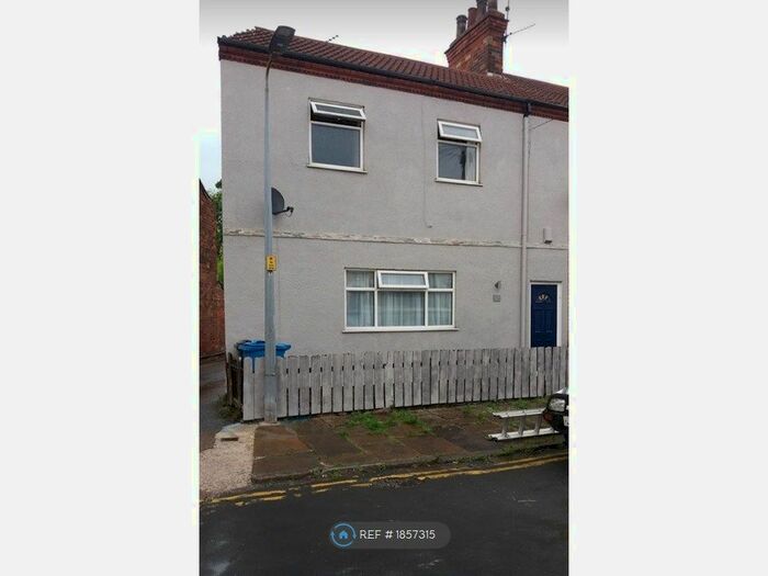 2 Bedroom End Of Terrace House To Rent In Dene Street, Hull, HU9