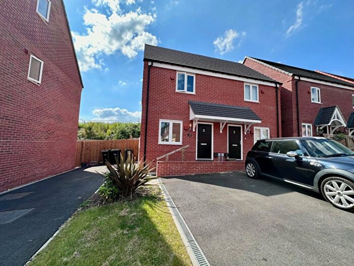 2 Bedroom House To Rent In Nicholson Close, Redhill, Nottingham, NG5