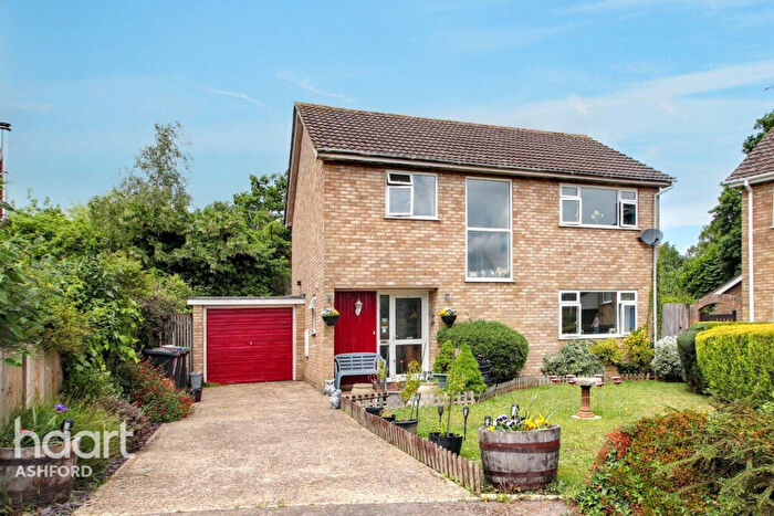 4 Bedroom Detached House For Sale In Sidney Cooper Close, Canterbury, CT2