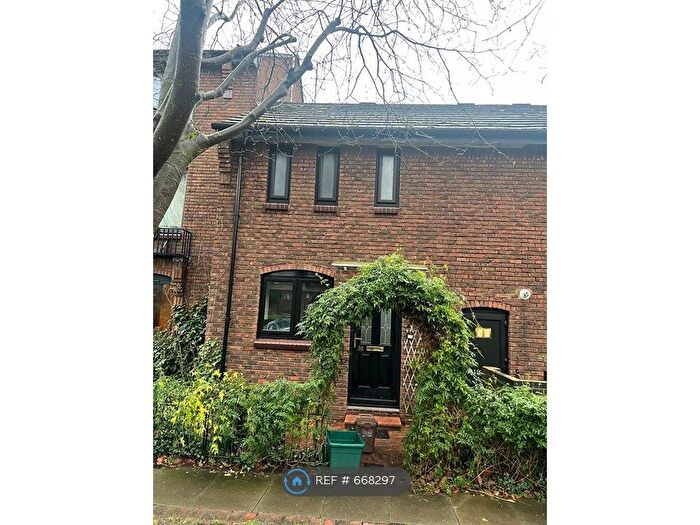 2 Bedroom Terraced House To Rent In Colebeck Mews, London, N1