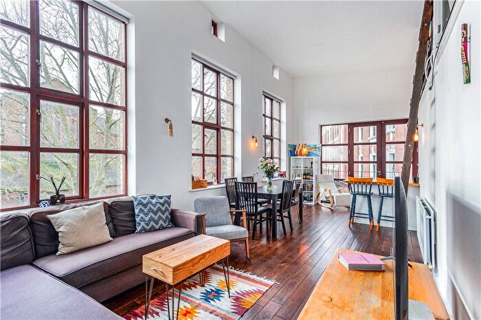 2 Bedroom Flat For Sale In Little London Court, Mill Street, London, SE1