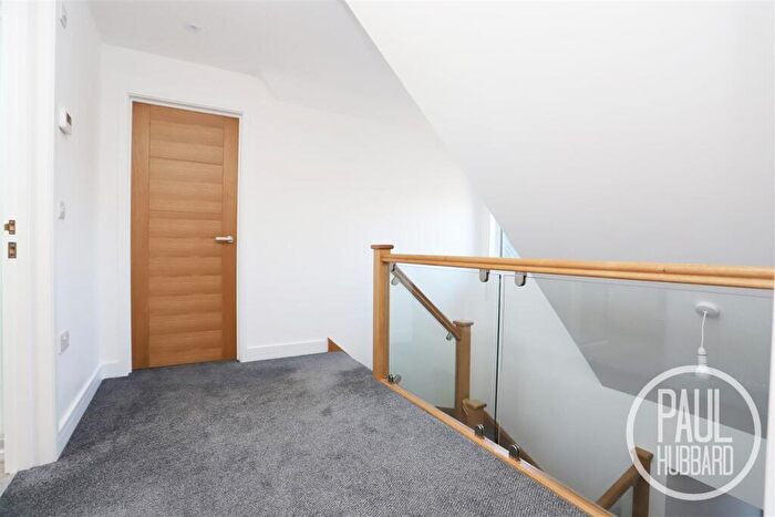 4 Bedroom Detached House For Sale In Wood Lane, Camps Heath, NR32