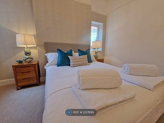 3 Bedroom Flat To Rent In Parkwood Road, Bournemouth, BH5