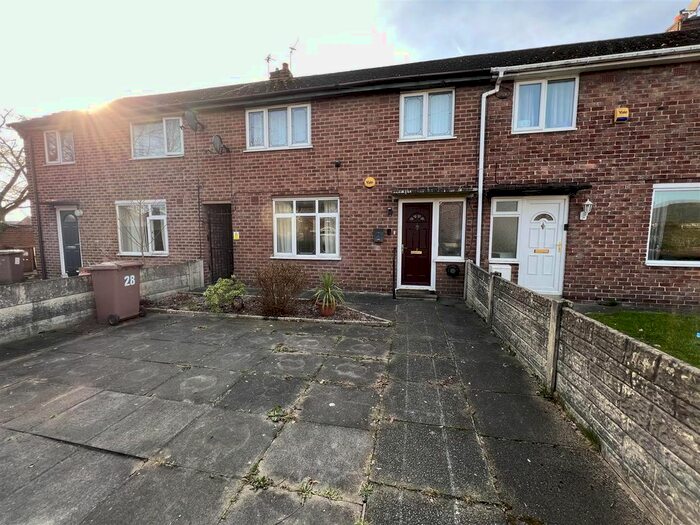 3 Bedroom Town House To Rent In Chiltern Road, St. Helens, WA9