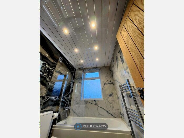 2 Bedroom End Of Terrace House To Rent In Sherrard Road, Leicester, LE5