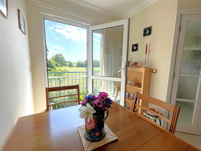 1 Bedroom Retirement Property For Sale In Talbot Road, Cheltenham, GL51