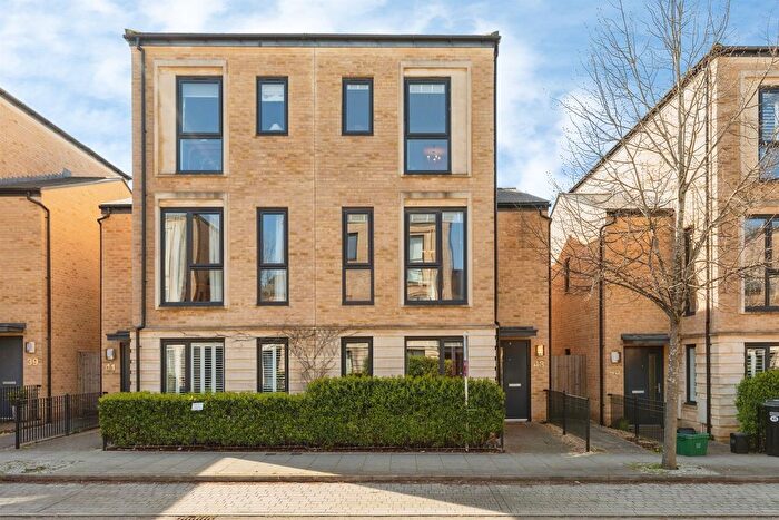 4 Bedroom Semi Detached House For Sale In Mulberry Way, Bath, BA2