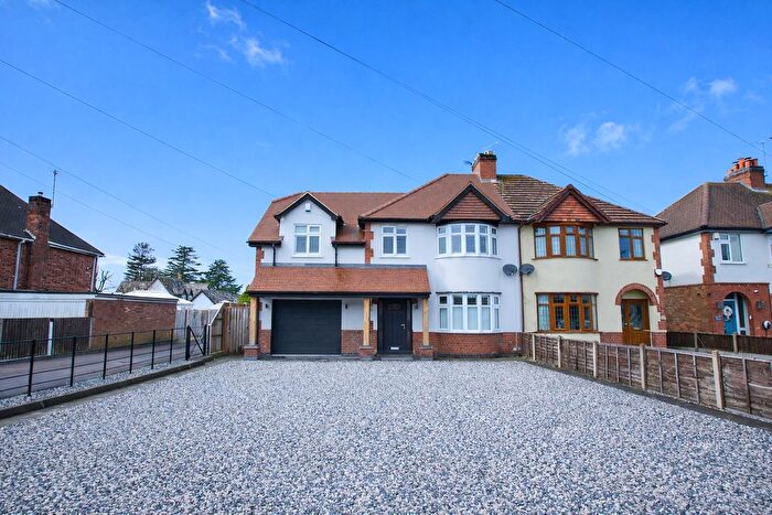 4 Bedroom Semi Detached House To Rent In Coventry Road, Burbage, Hinckley, LE10